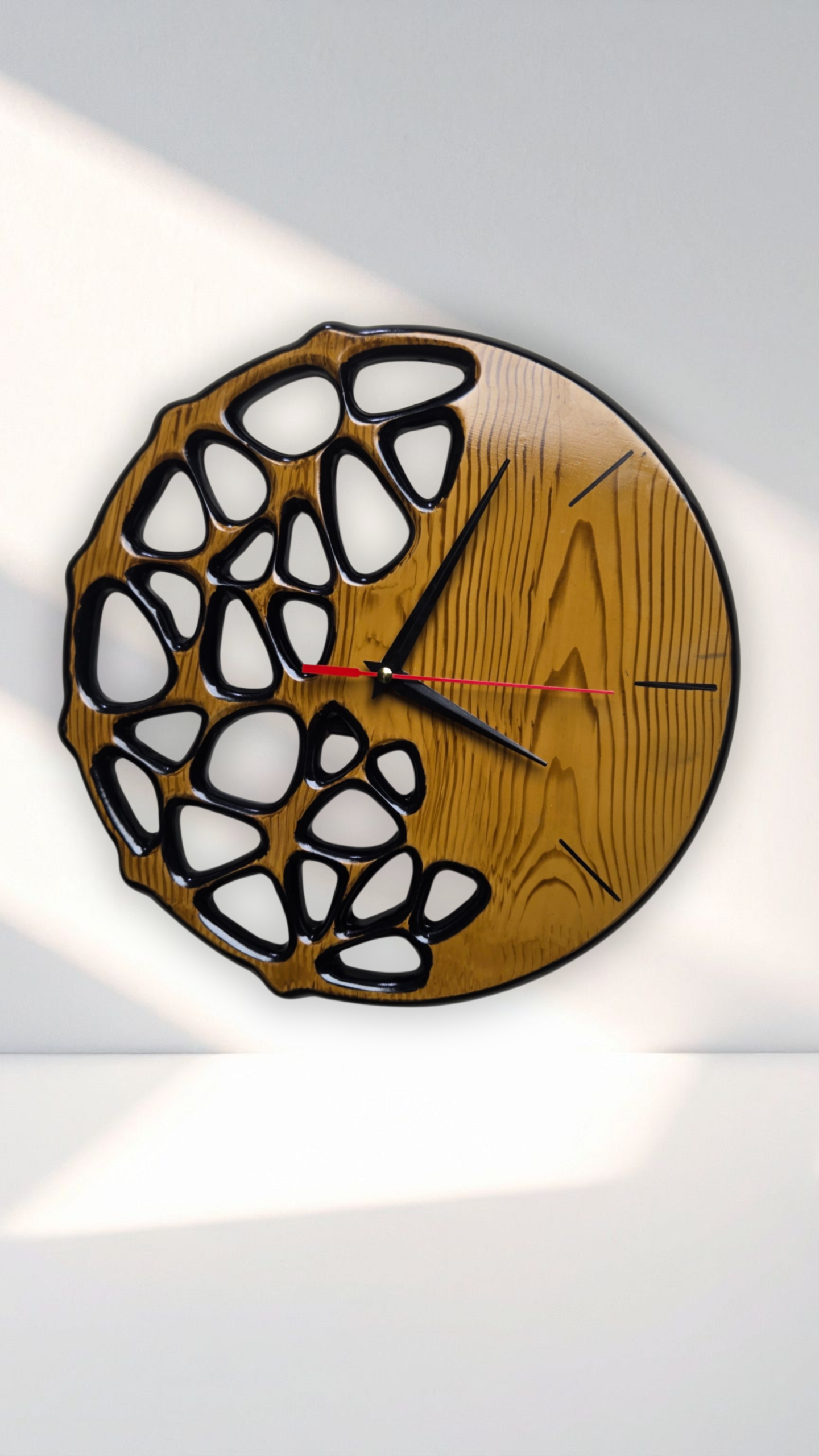 Luxury Wooden wall clock 102
